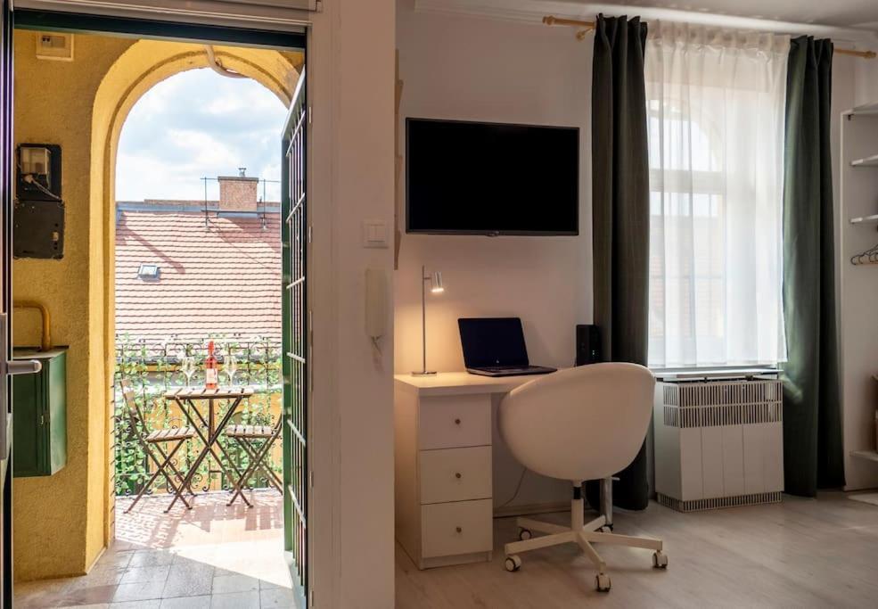 Edna Studio With Balcony بودابست المظهر الخارجي الصورة